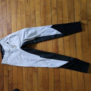 Small kerrits breeches